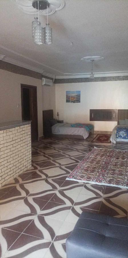 Villa Akhnaten *