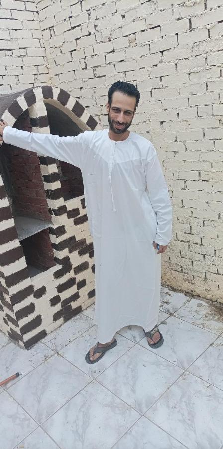 Akhnaten Cairo
